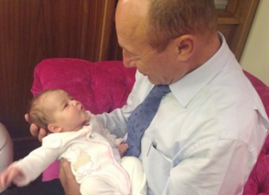 Nepoata lui Băsescu va fi botezată de primarul Chişinăului